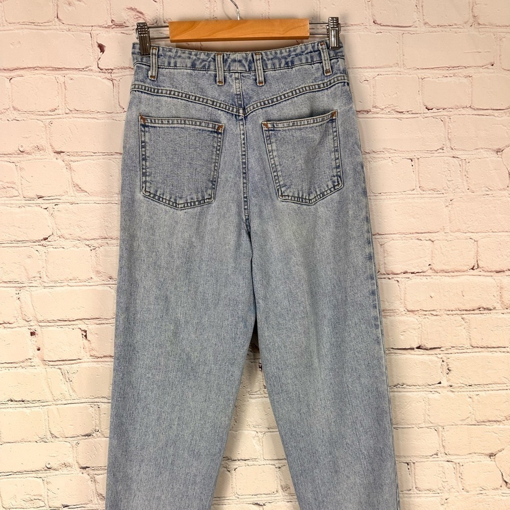 Talbots vintage blue distressed jeans high rise pleated front light denim size 6 - Picture 2 of 11